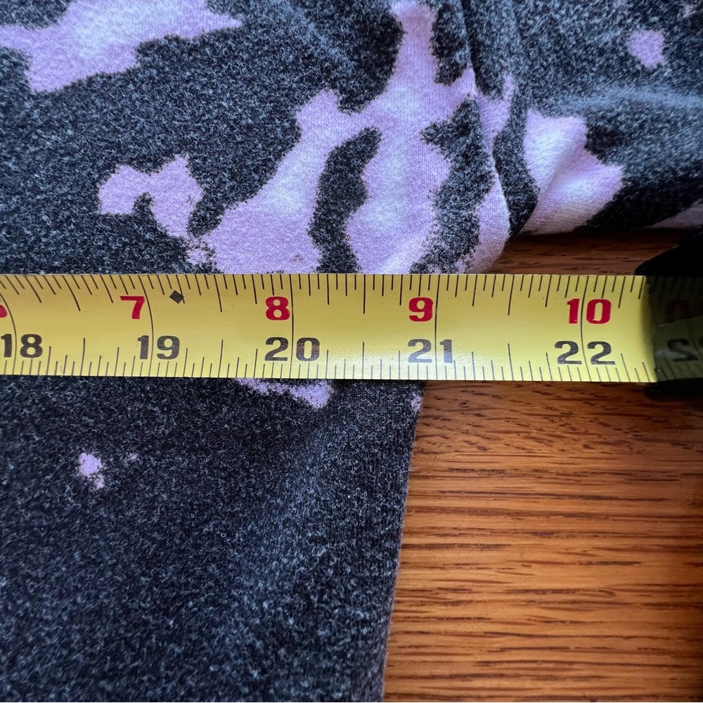 ⭐️ Athleta Balance Printed Pullover Willow Elfin Purple Tie Dye Size MEDIUM - Picture 10 of 13